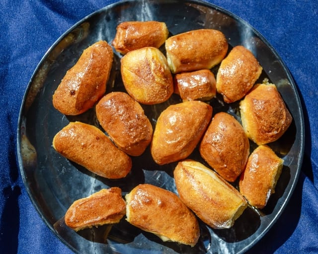 Pretzel Bites with Cheese Sauce.