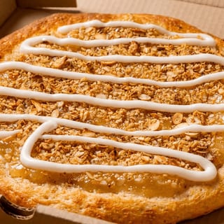 Apple Pie Dessert Pizza